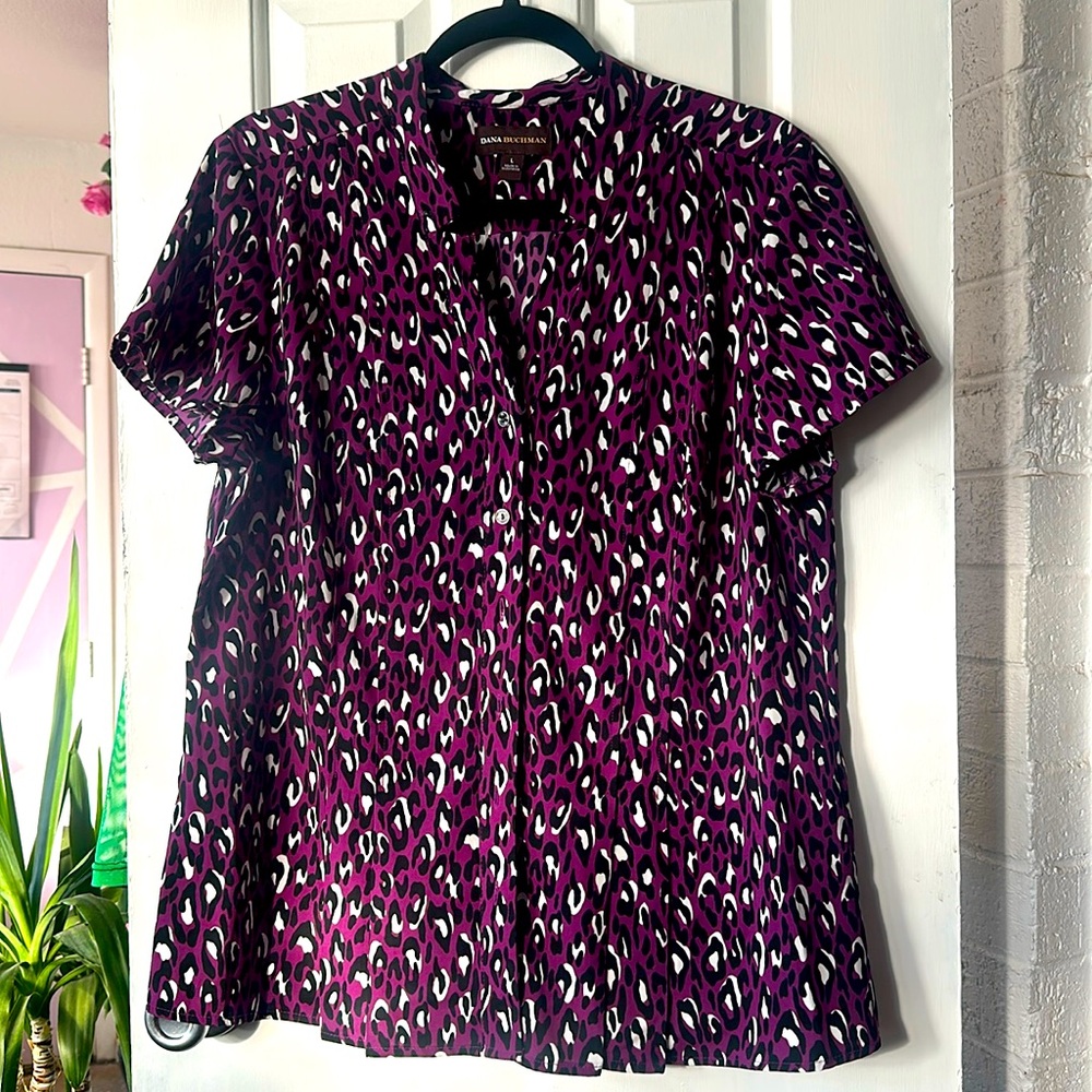Dana Buchman animal print top